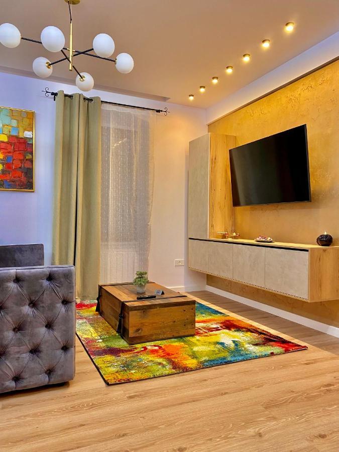 Blancris Boutique Apartment Brasov Luaran gambar