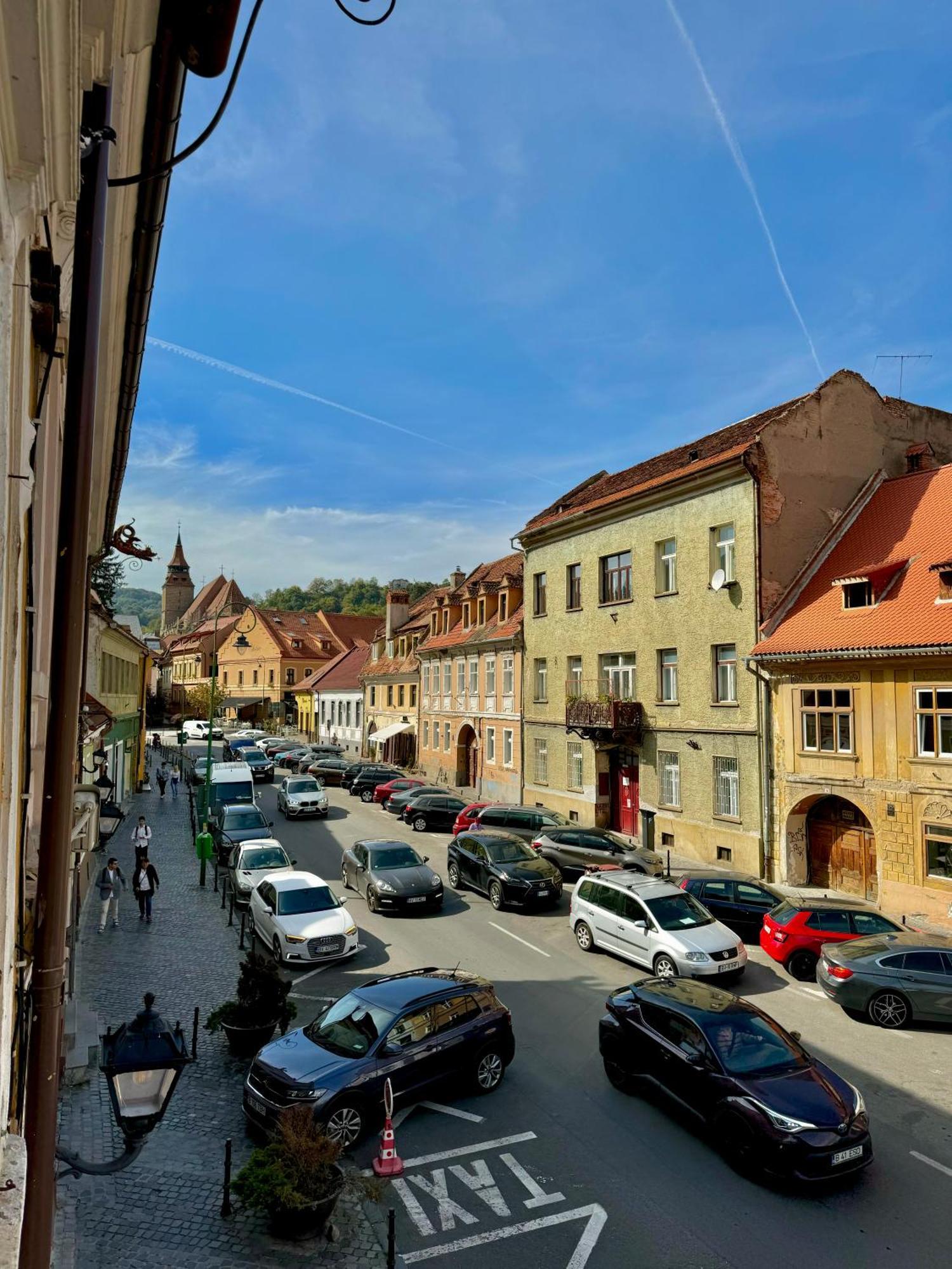 Blancris Boutique Apartment Brasov Luaran gambar