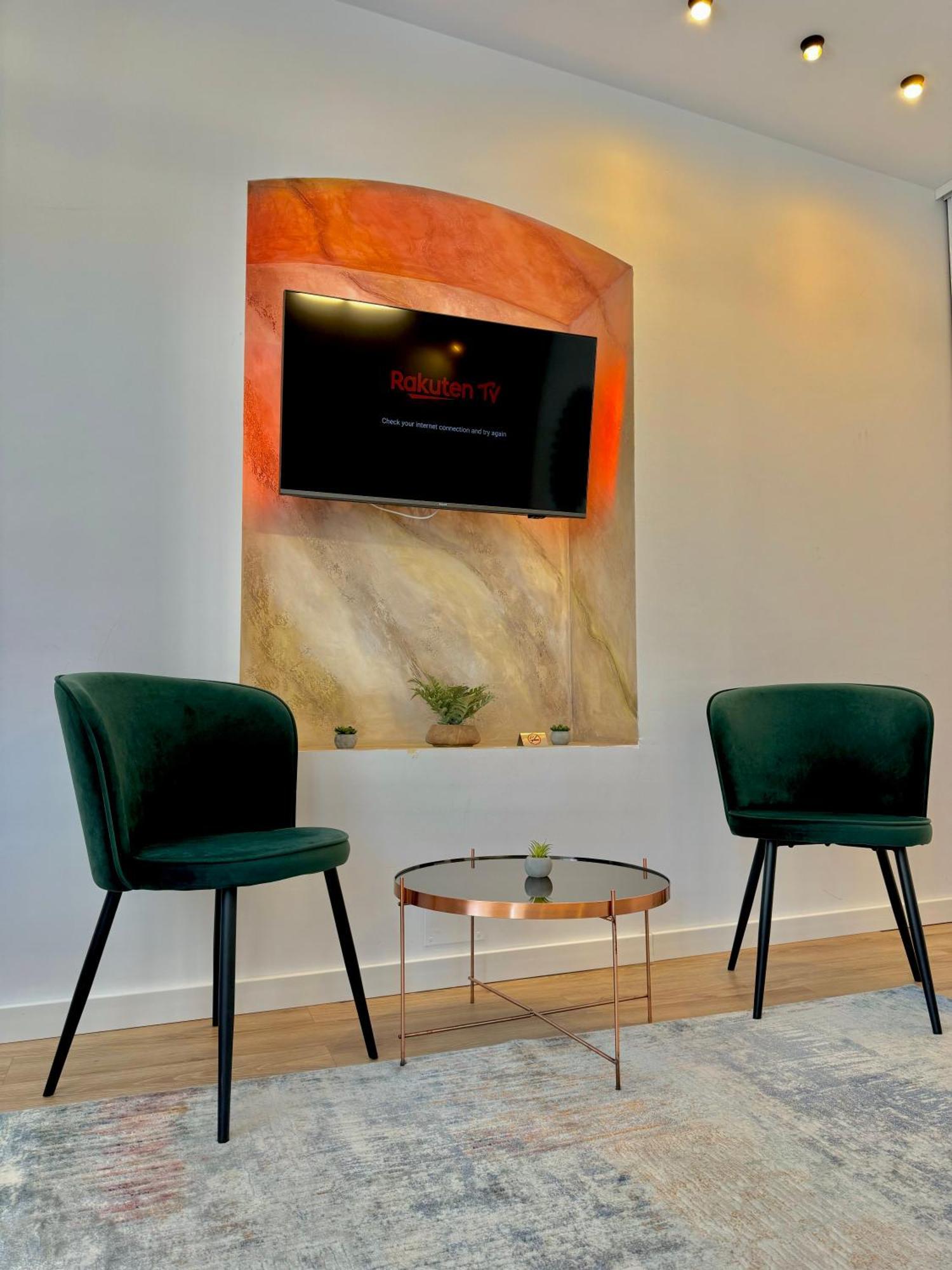 Blancris Boutique Apartment Brasov Luaran gambar