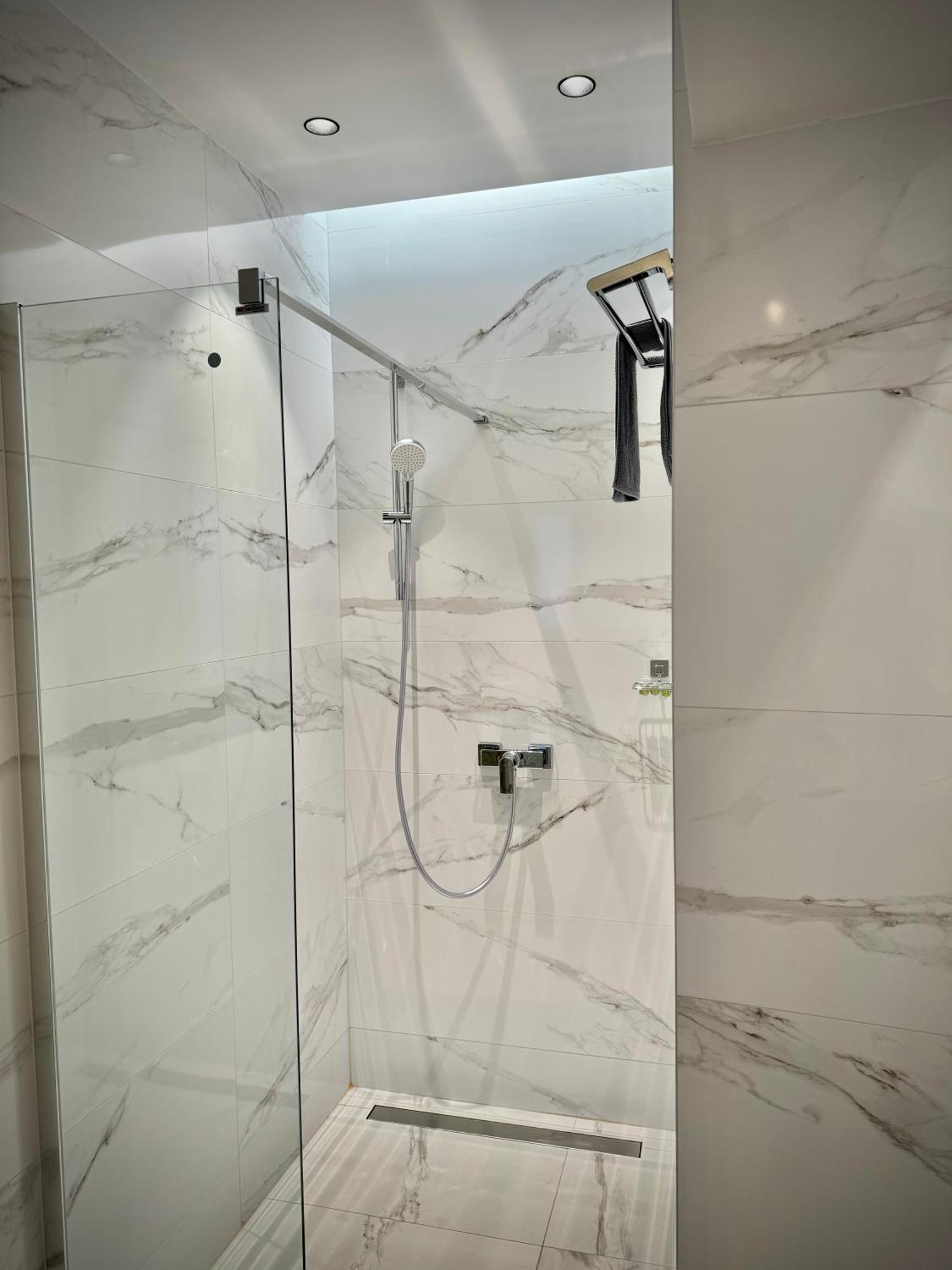 Blancris Boutique Apartment Brasov Luaran gambar