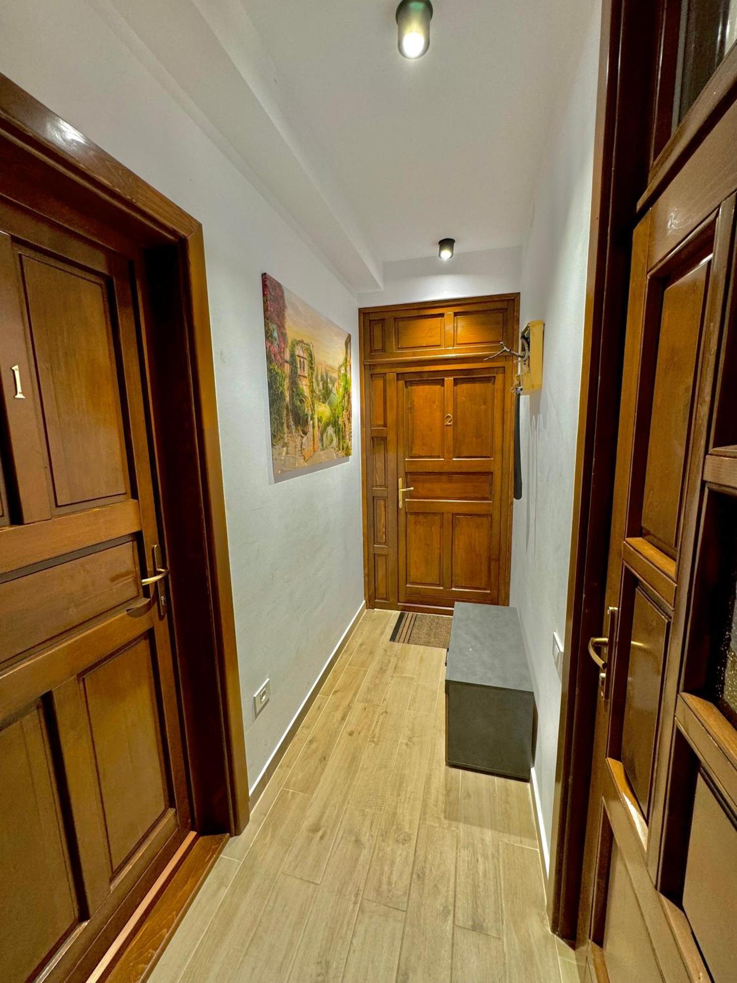 Blancris Boutique Apartment Brasov Luaran gambar